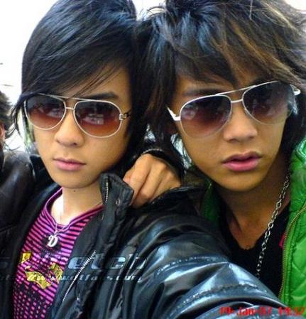 Lol how cool do Jiro and Danson look here!