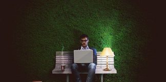 How Technology Helps Budding Writers Stand Out