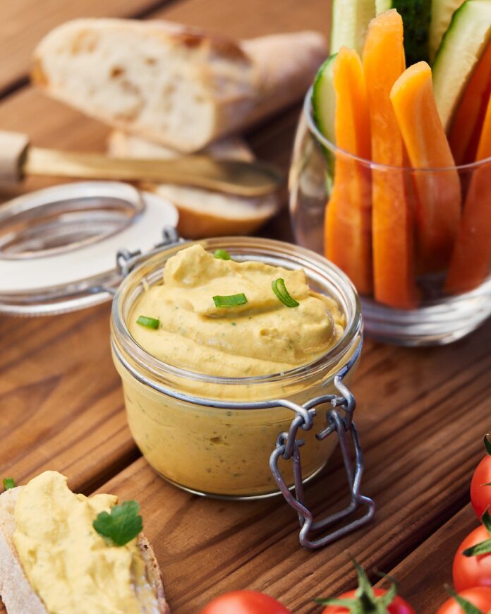cream-cheese-dip-with-roasted-peppers
