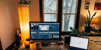 Video Blogging Tips: How to Shoot and Edit a Video Clip by Yourself?