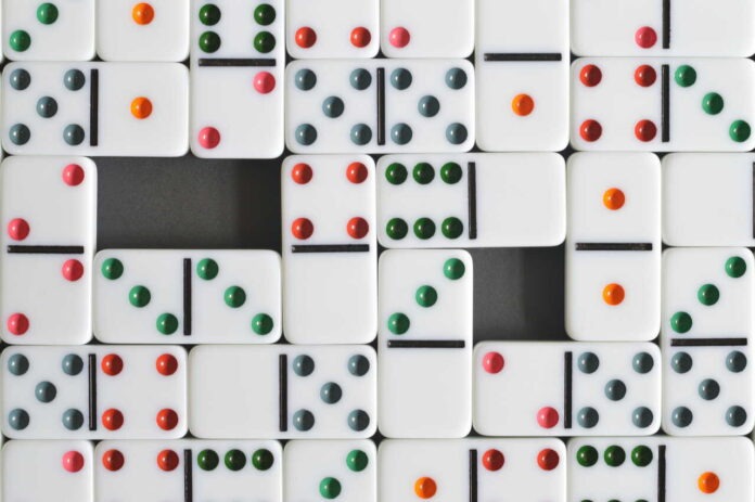 domino background