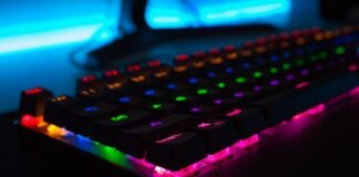 black keyboard