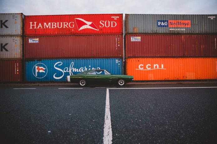Photo by Markus Spiske parked green car