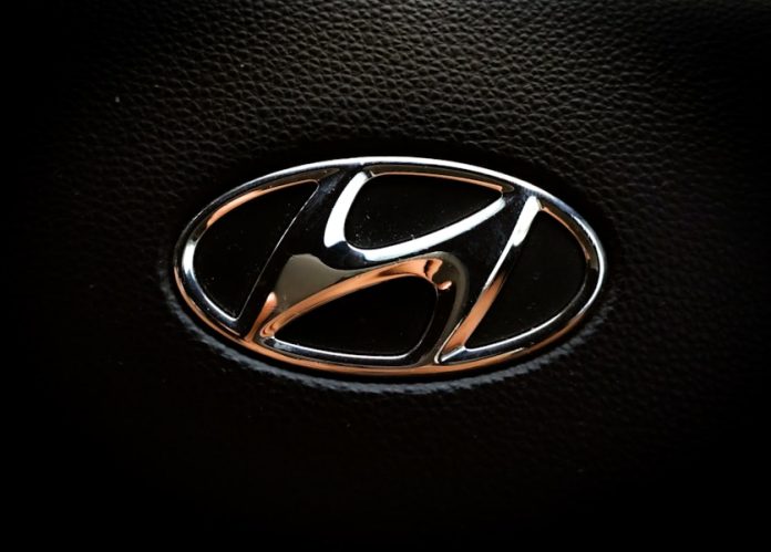 Photo by @named_ aashutosh black and silver mercedes benz logo