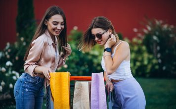 The Changing Way People Shop for Fashion Online